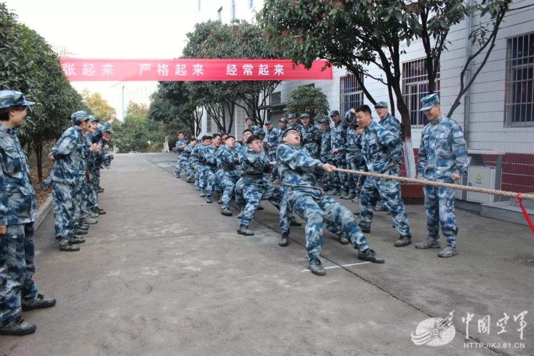 争取成功靠双手,克服困难需奋门打一准确生肖,警惕虚假宣传,前沿解答解释落实
