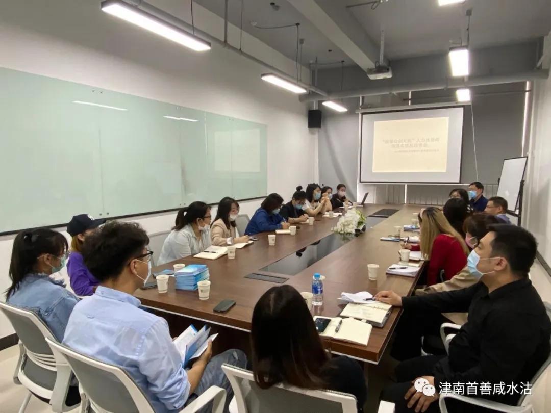 心中富有，何須跪求。雙雙燕子飛春岸打一准确生肖,警惕虚假宣传-全面释义、解释与落实、深度解答解释落实