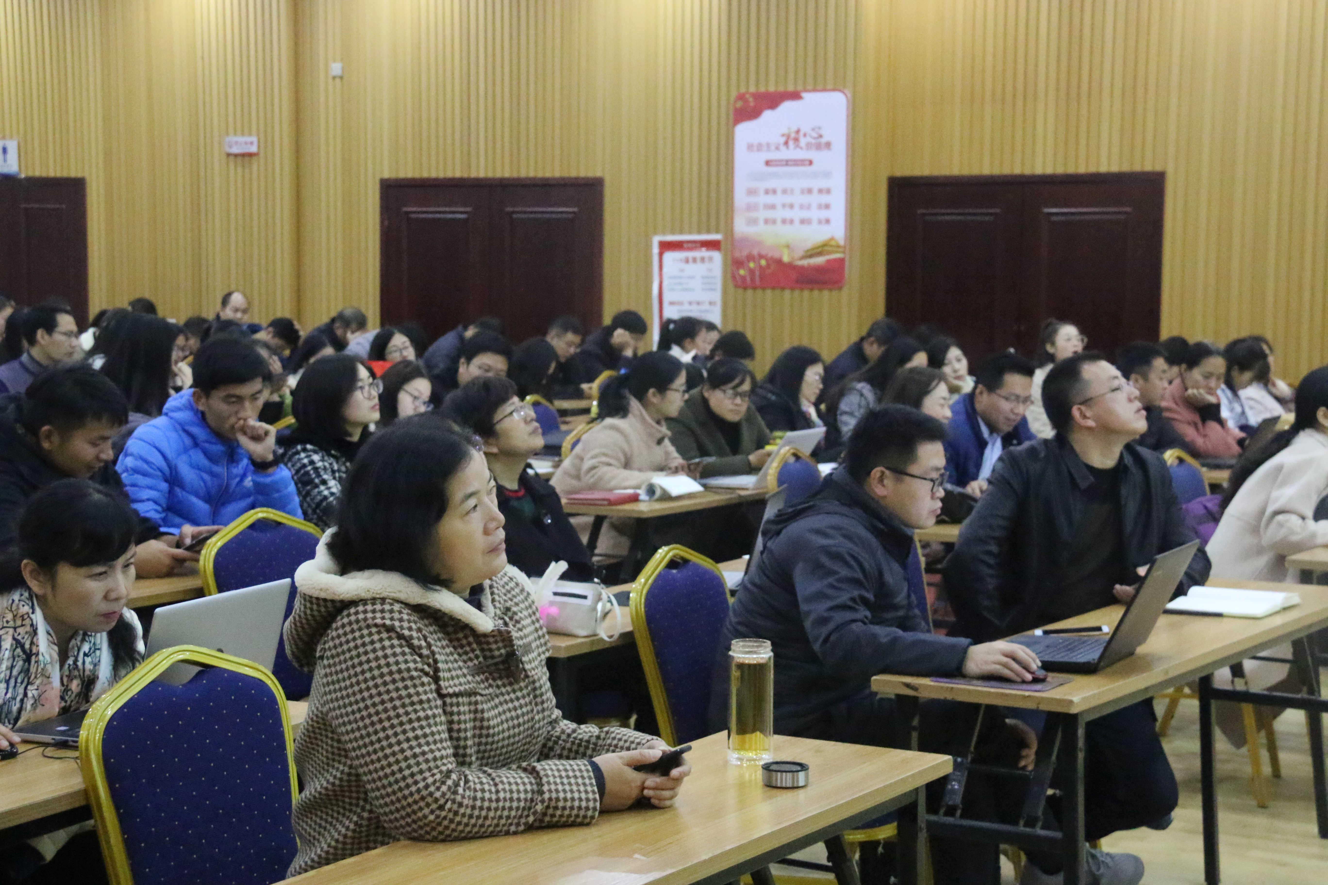 登高望远人向上游下定决心不回头是什么生肖,警惕虚假宣传、全面解答、定量解答解释落实