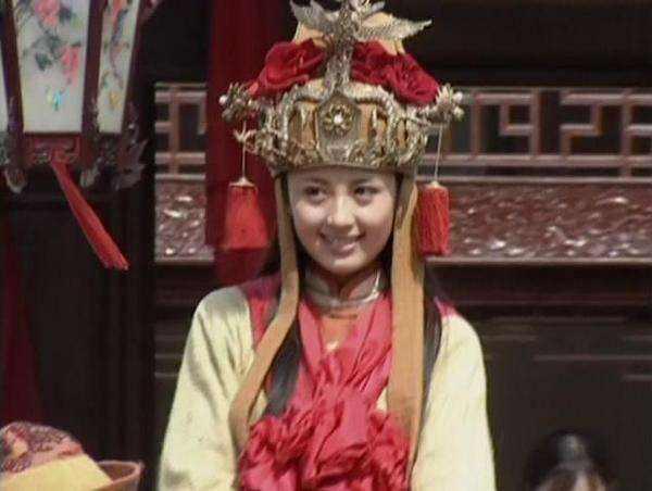今期特码十盯开，头戴花冠穿锦衣打一正确生肖请全面2释义、解释与落实、深度解答解释落实