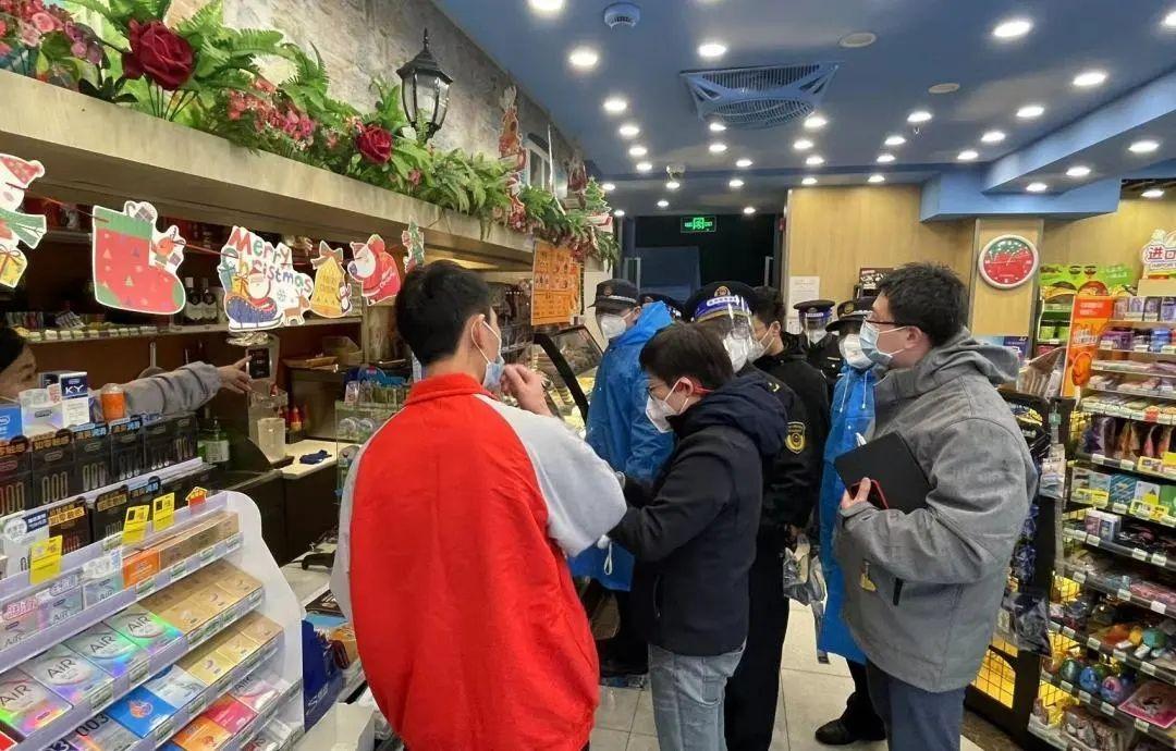 咆哮金虎戏波涛,纷纷后土涂泥甚是什么生肖全面释义、构建解答解释落实